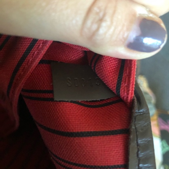 Louis Vuitton Neverfull Damier mm - Picture 12 of 14